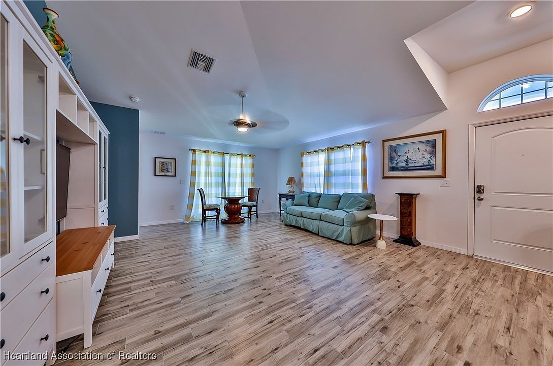 1913 Pine Key Blvd Sebring, FL 33870 - Thumbnail 5