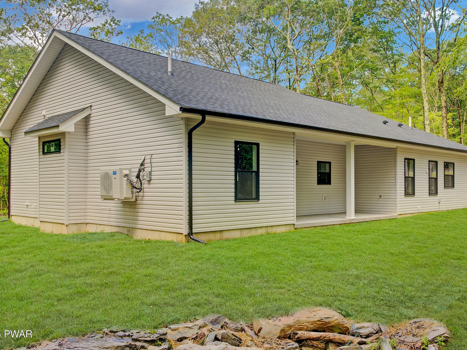 110 Middleton Dr Milford, PA 18337 - Thumbnail 5