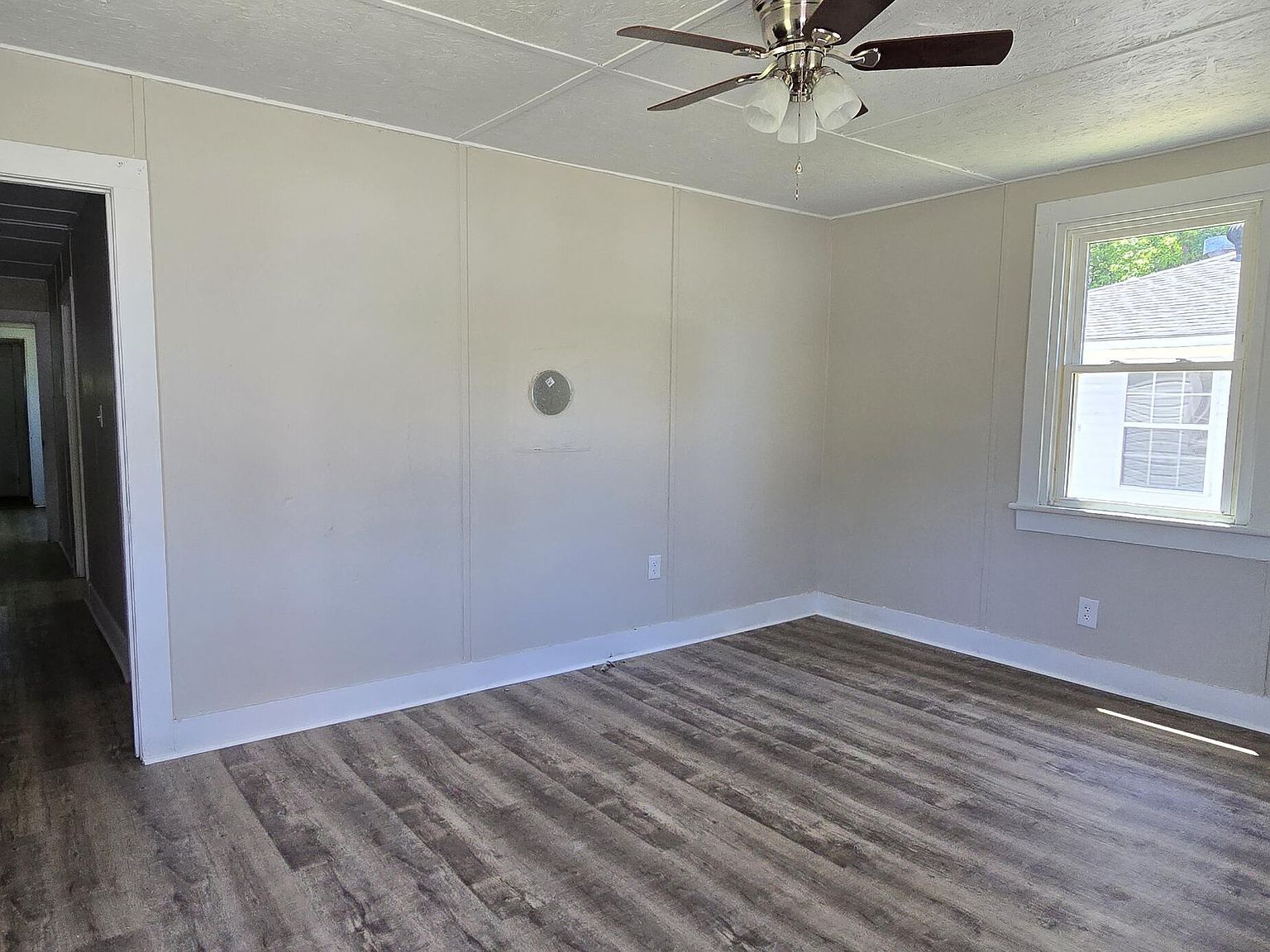 1903 S Pitt St Greenville, NC 27834 - Thumbnail 5