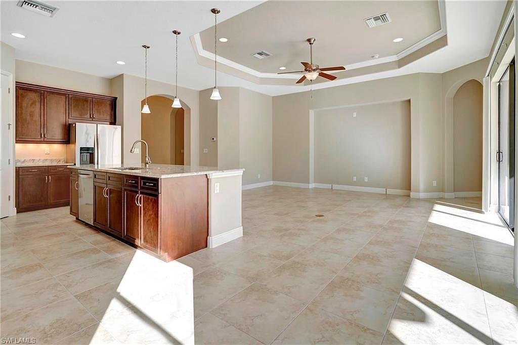 1638 Serrano Cir Naples, FL 34105 - Thumbnail 5