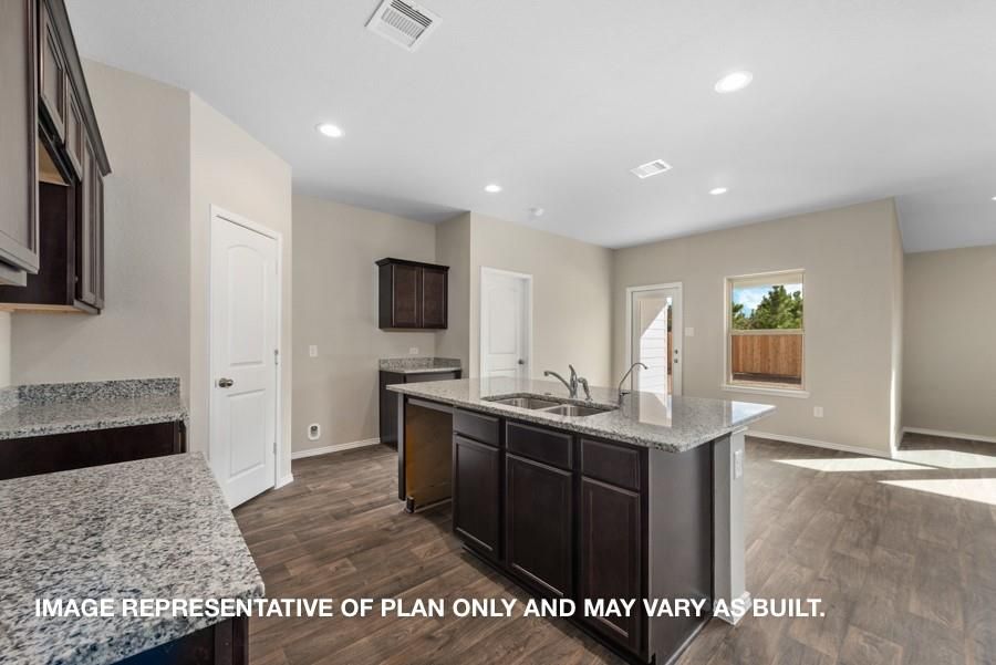 15368 Central Crescent Drive, New Caney, TX, 77357 - Thumbnail 5