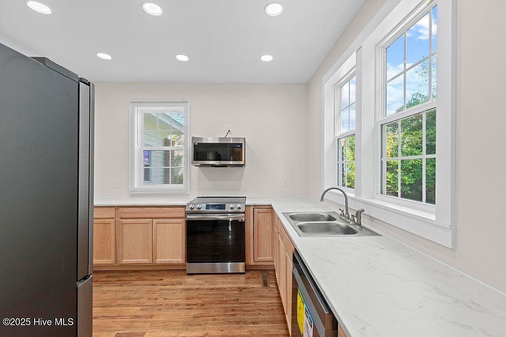 860 Main St Bayboro, NC 28515 - Thumbnail 5