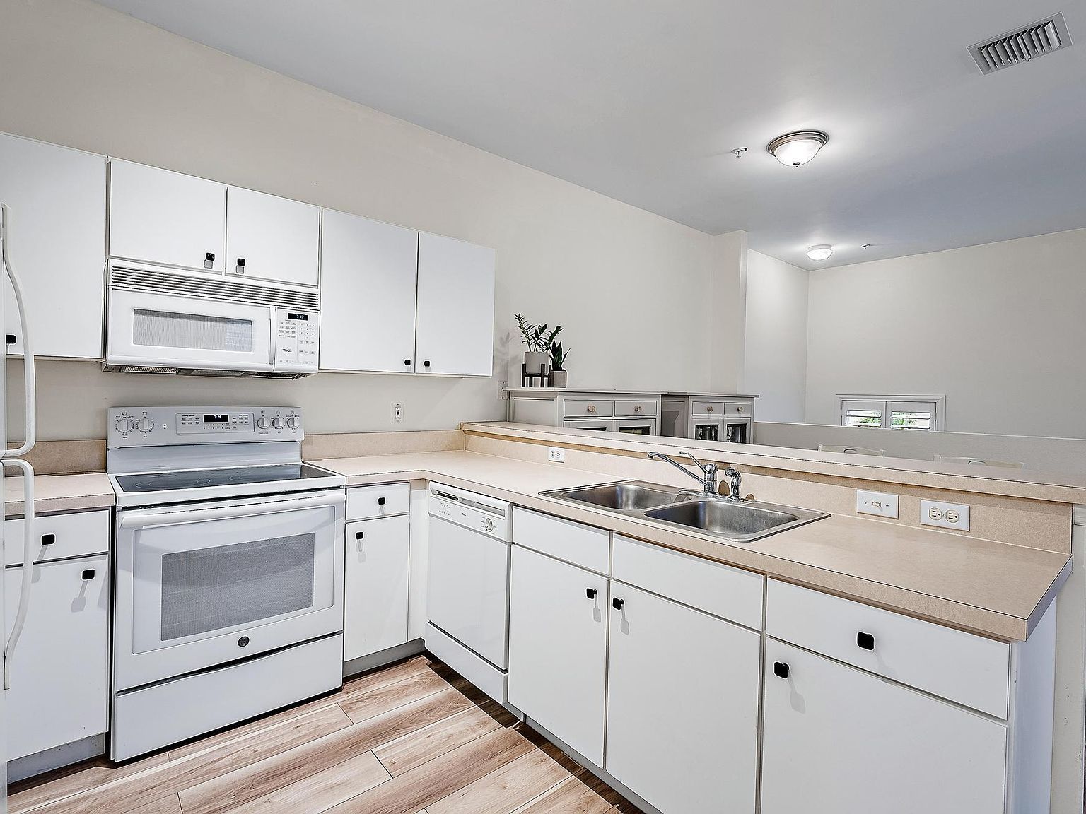 105 Lighthouse Cir APT J Tequesta, FL 33469 - Thumbnail 5