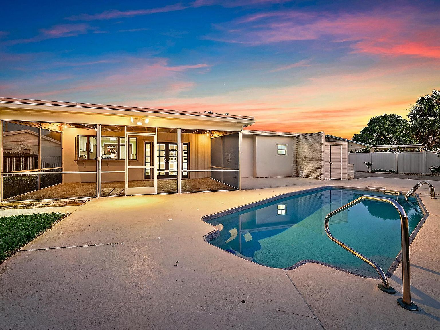 77 Holly Cir Tequesta, FL 33469 - Thumbnail 5