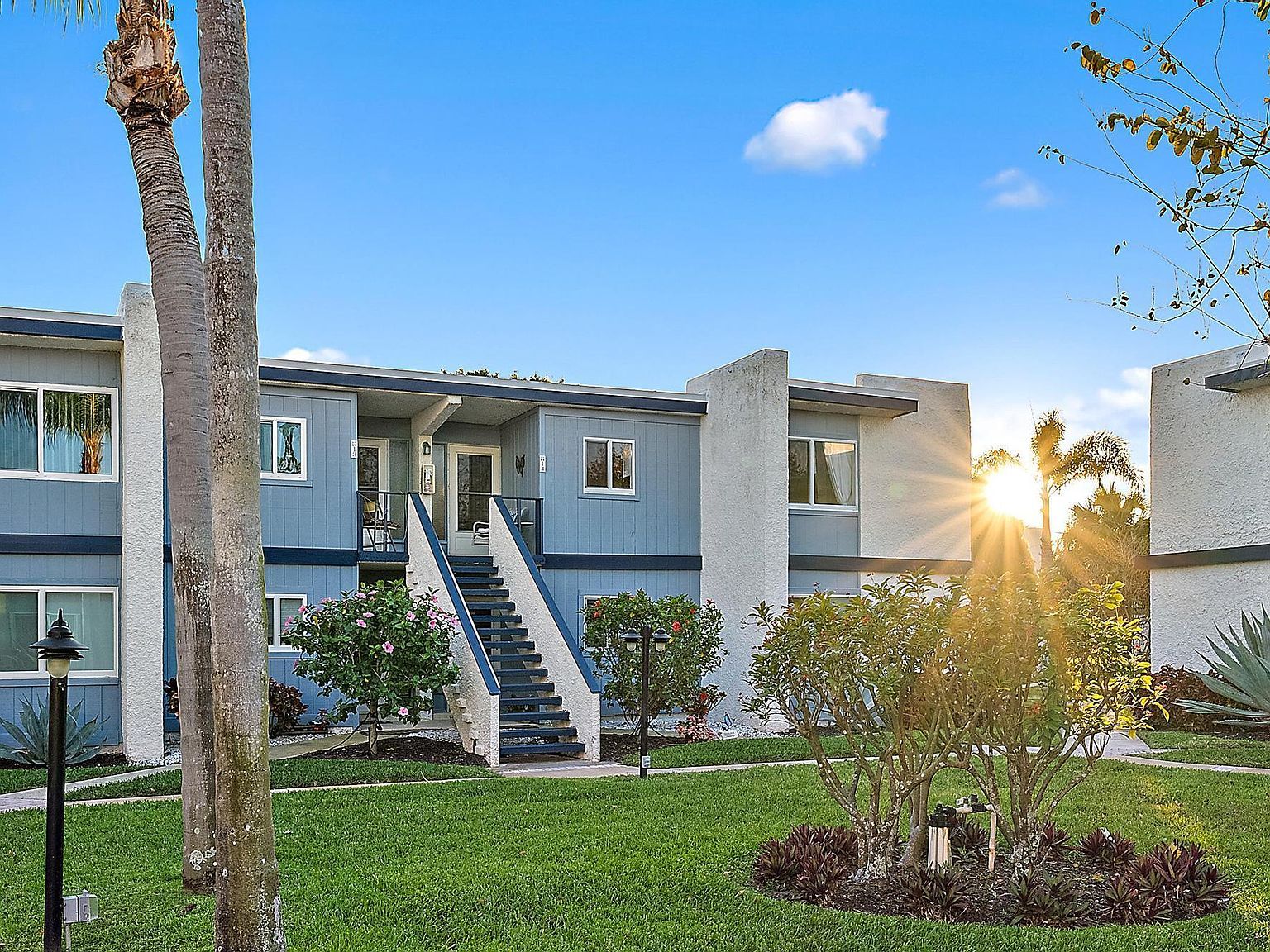 1561 NE 12th Ter APT C14 Jensen Beach, FL 34957 - Thumbnail 5