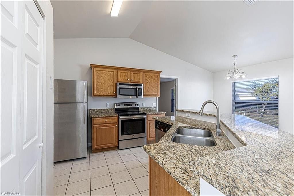 1213 NW 20th St Cape Coral, FL 33993 - Thumbnail 5