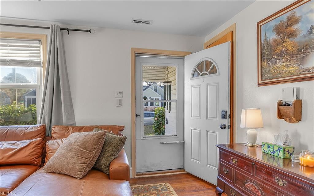 240 Sandpiper Dr Portsmouth, VA 23704 - Thumbnail 5