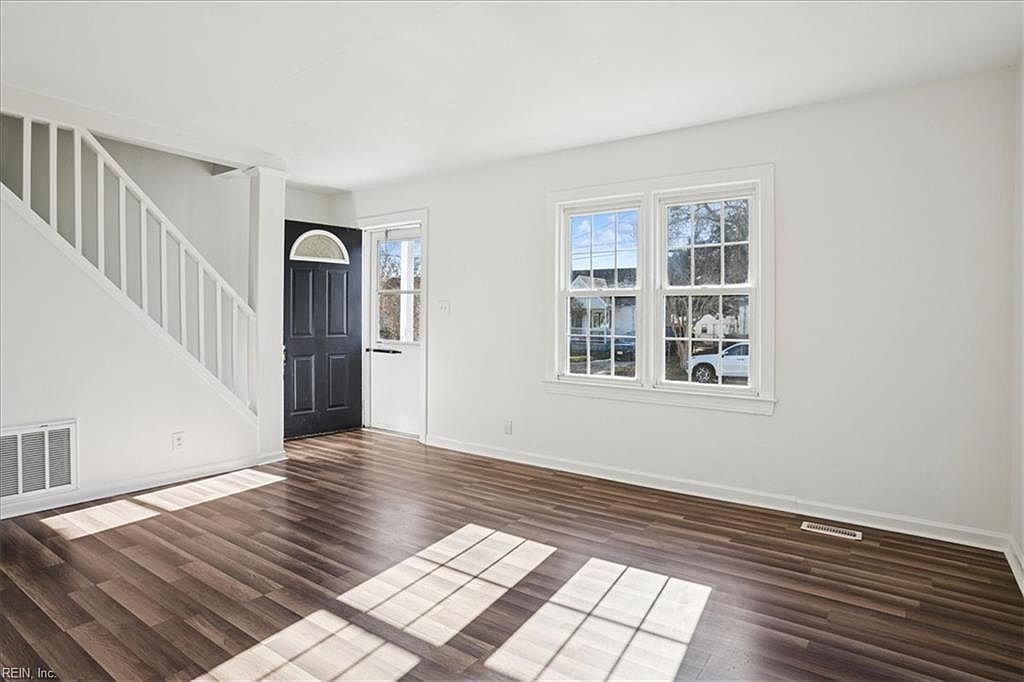 526 Birmingham Ave Norfolk, VA 23505 - Thumbnail 5