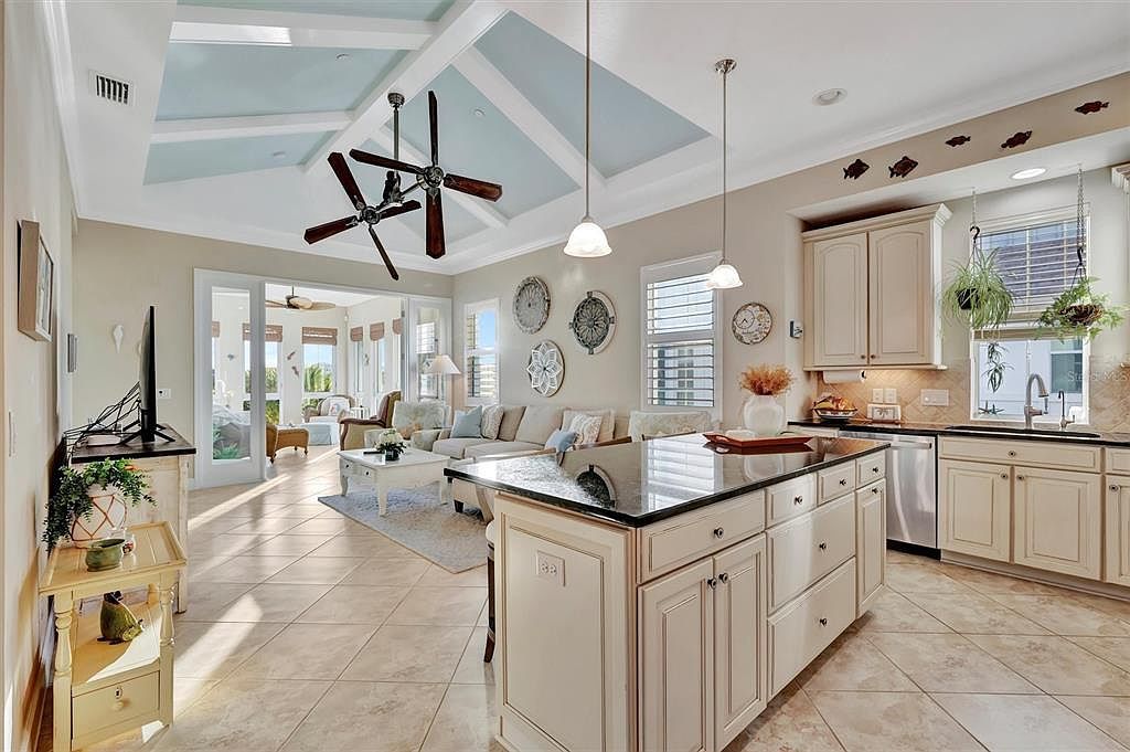 246 Sapphire Lake Dr UNIT 201 Bradenton, FL 34209 - Thumbnail 5