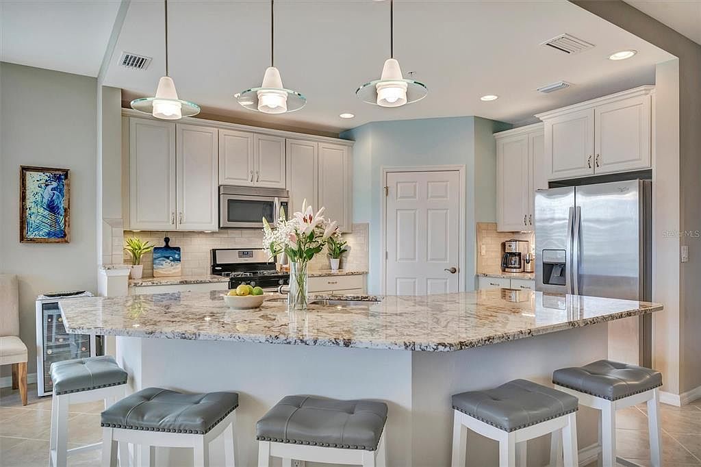 1005 Riverscape St Bradenton, FL 34208 - Thumbnail 5