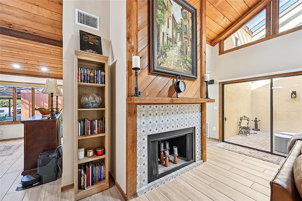 7904 4th Ave W Bradenton, FL 34209 - Thumbnail 5