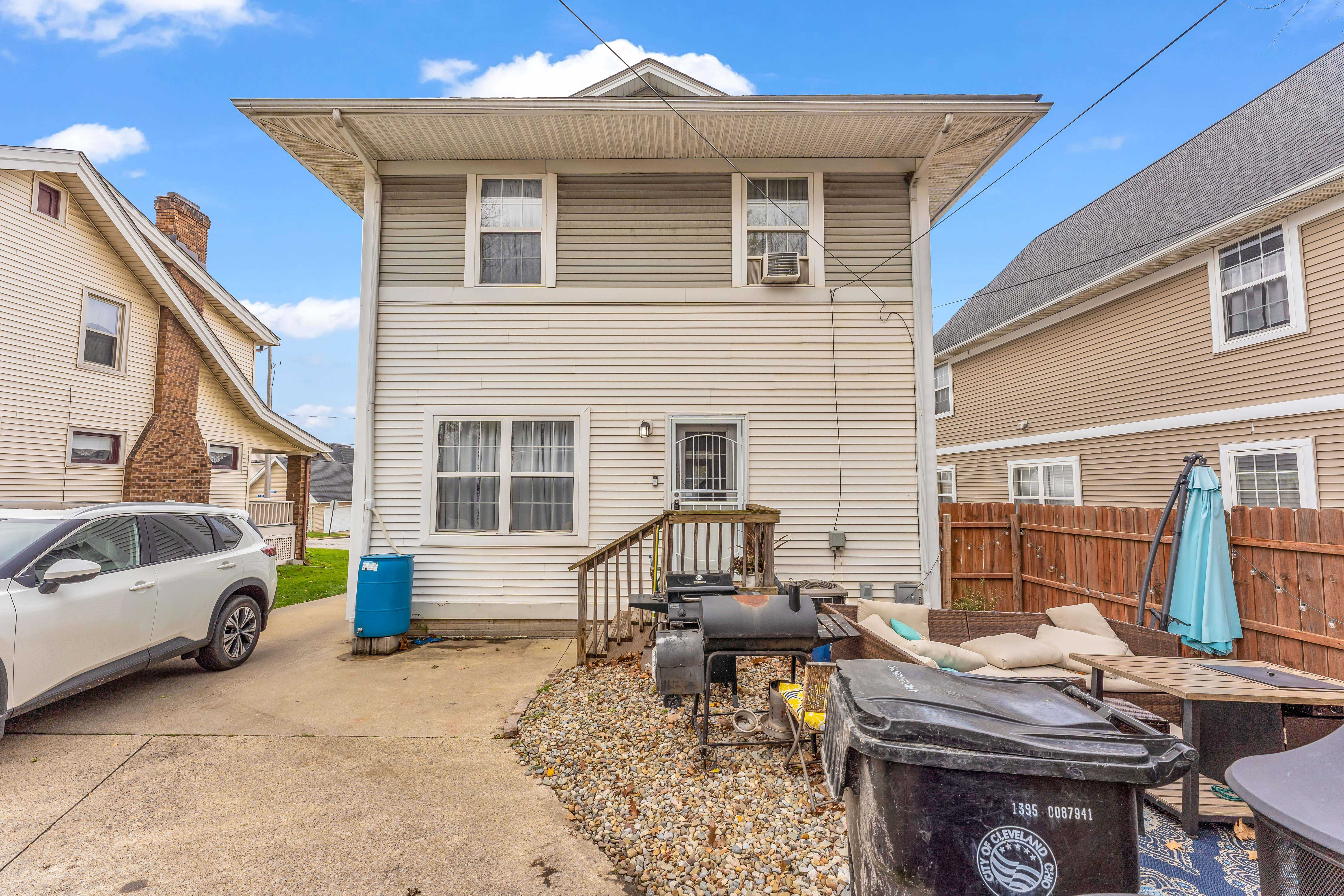 2673 East 115th Street, Cleveland, OH, USA, 44104  | Single Family