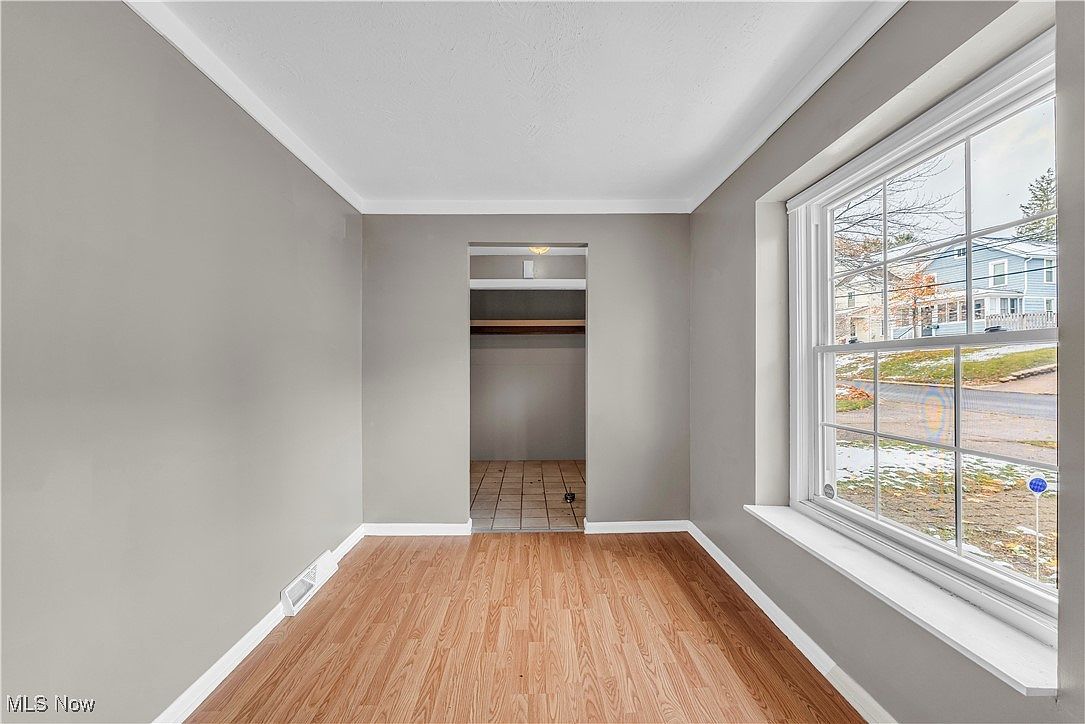 117 Cleveland St Chagrin Falls, OH 44022 - Thumbnail 5