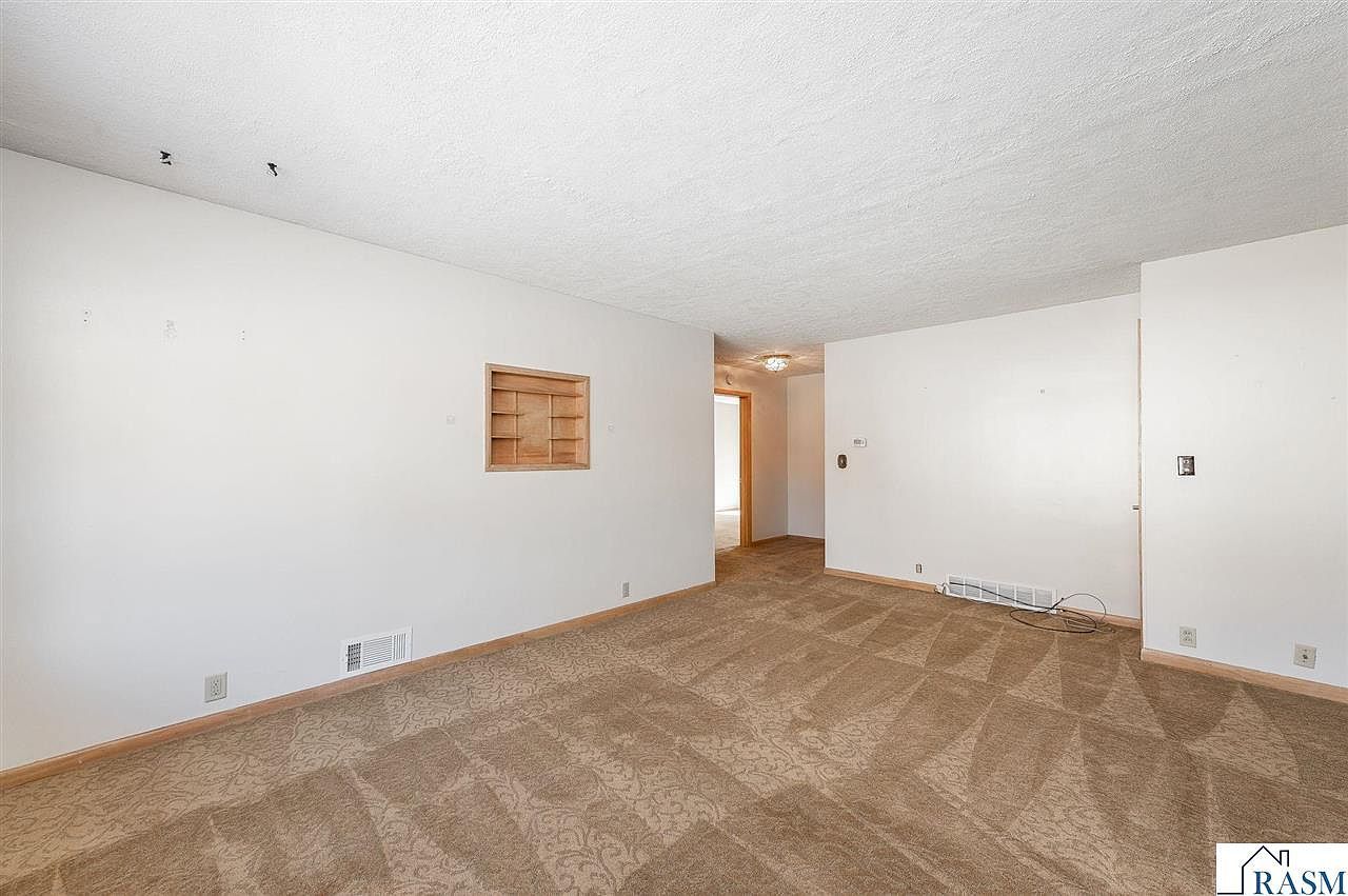 511 Harrison Ave North Mankato, MN 56003 - Thumbnail 5