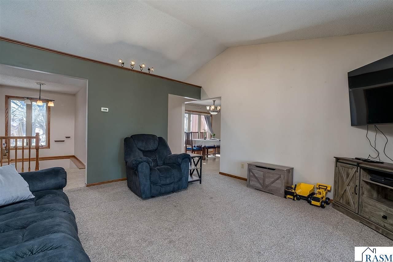 61480 154th Ln Mapleton, MN 56065 - Thumbnail 5