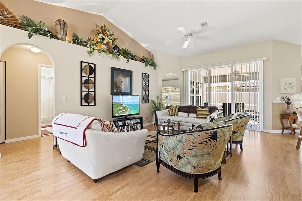 830 Poinciana Rd Venice, FL 34293 - Thumbnail 5