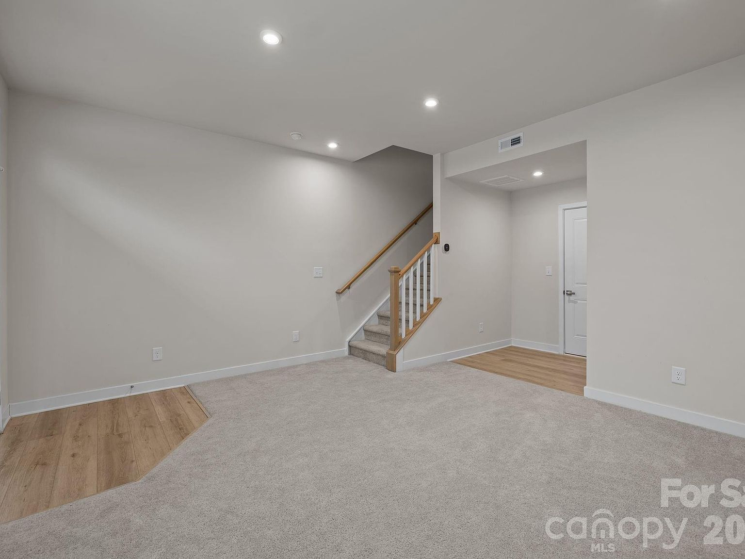 460 Spearfield Ln Charlotte, NC 28205 - Thumbnail 5