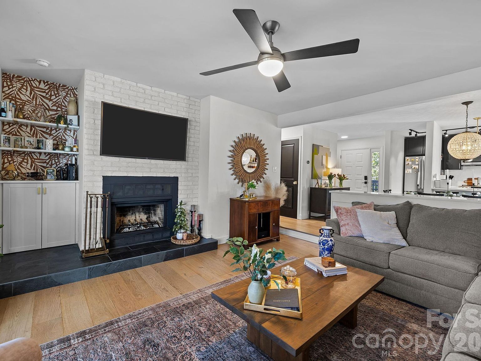 318 Queens Rd APT 11 Charlotte, NC 28204 - Thumbnail 5