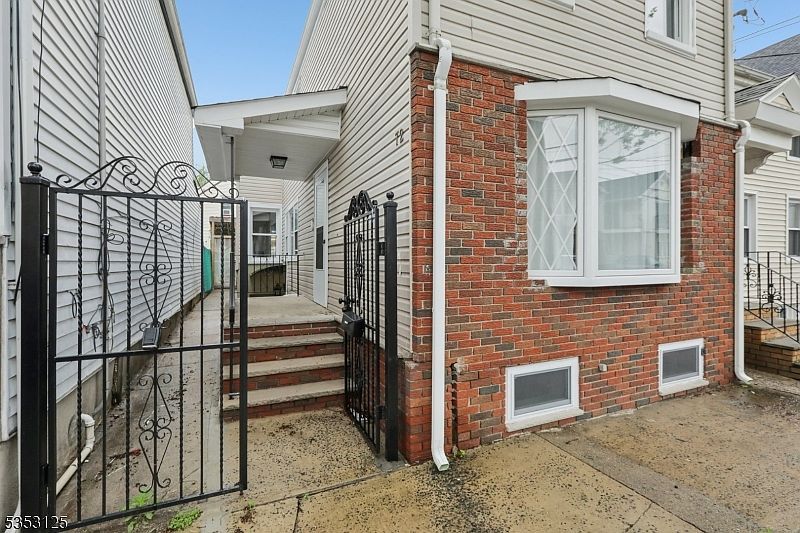 72 Houston St Newark, NJ 07105 - Thumbnail 5