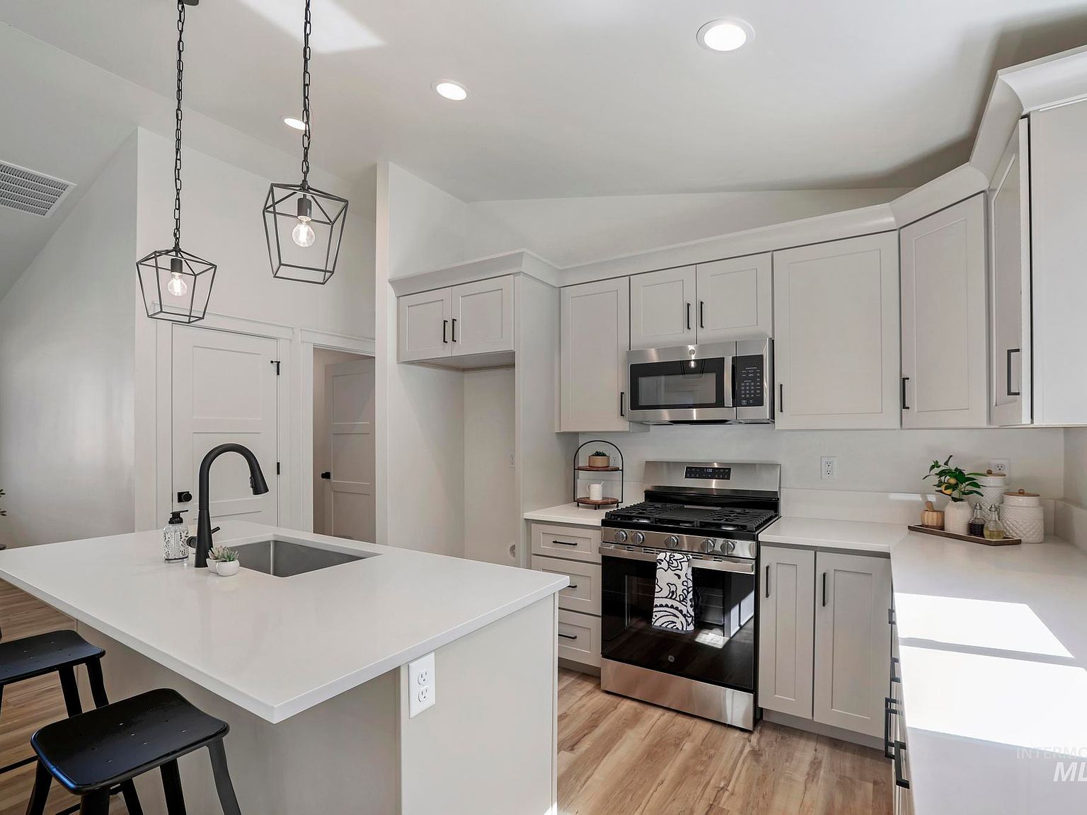 929 E 23rd Avenue Block LOT 13-4 Jerome, ID 83338 - Thumbnail 5