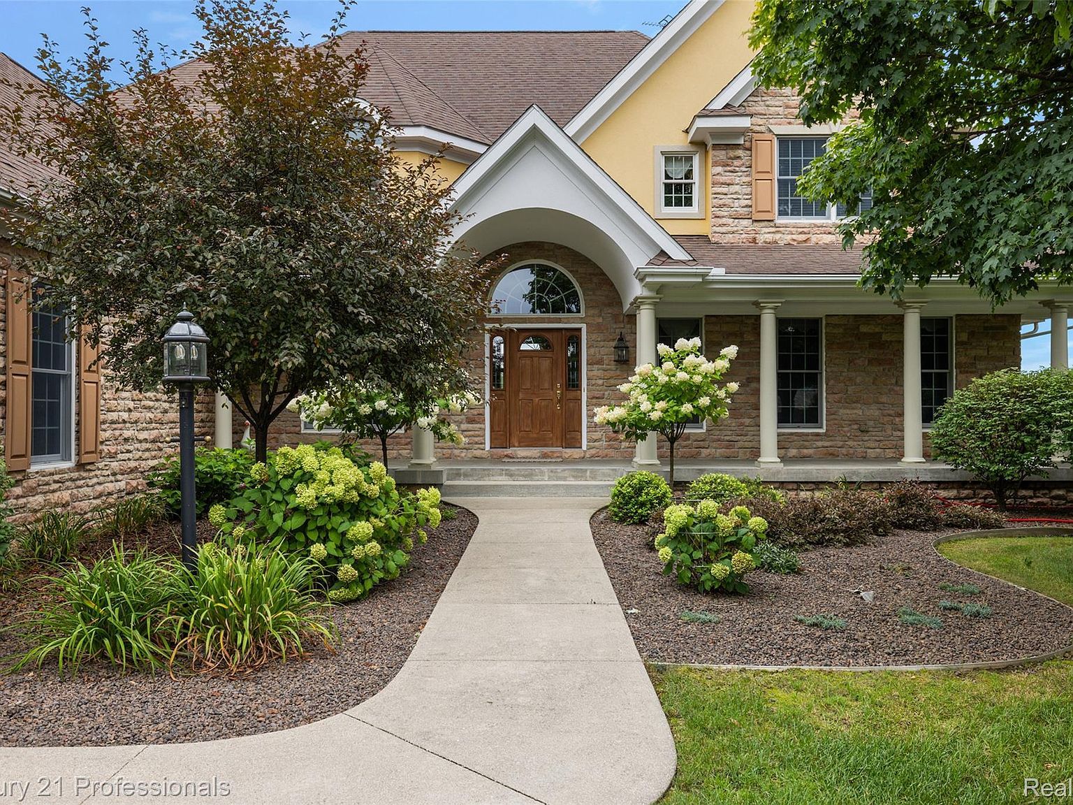 9310 Fairway Trl Grand Blanc, MI 48439 - Thumbnail 5