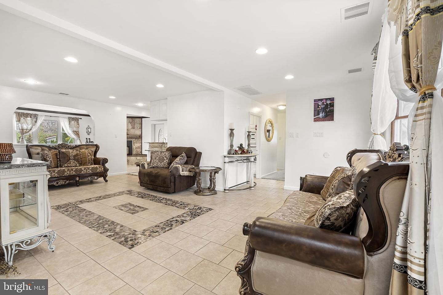 608 E Pine St Trevose, PA 19053 - Thumbnail 5