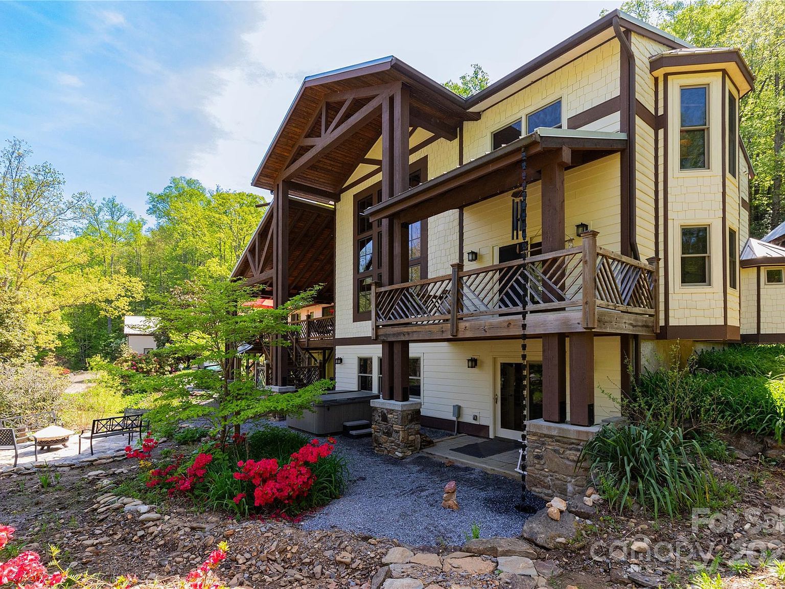 28 & 29 Spruce Chase Ln Swannanoa, NC 28778 - Thumbnail 5