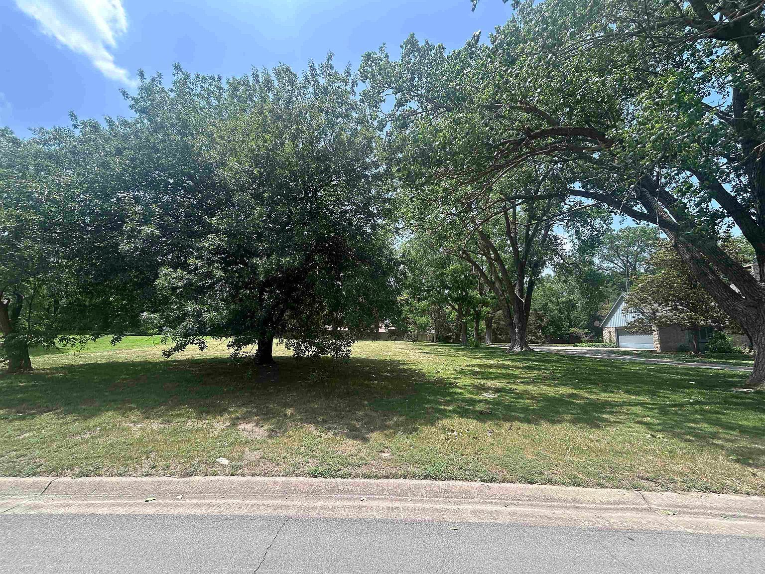 1510 Oakhill Cir Enid, OK 73703 - Thumbnail 5