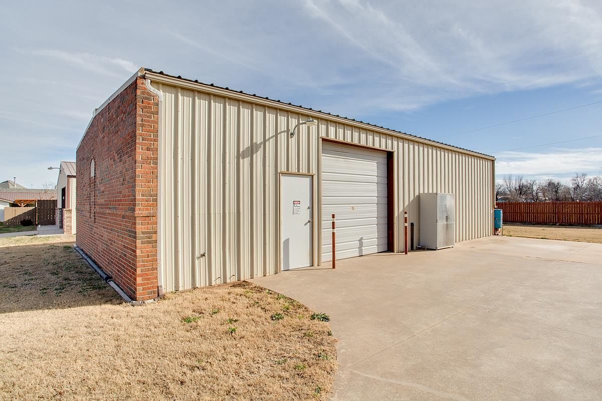 607 Cowboy Ln Waukomis, OK 73773 - Thumbnail 5