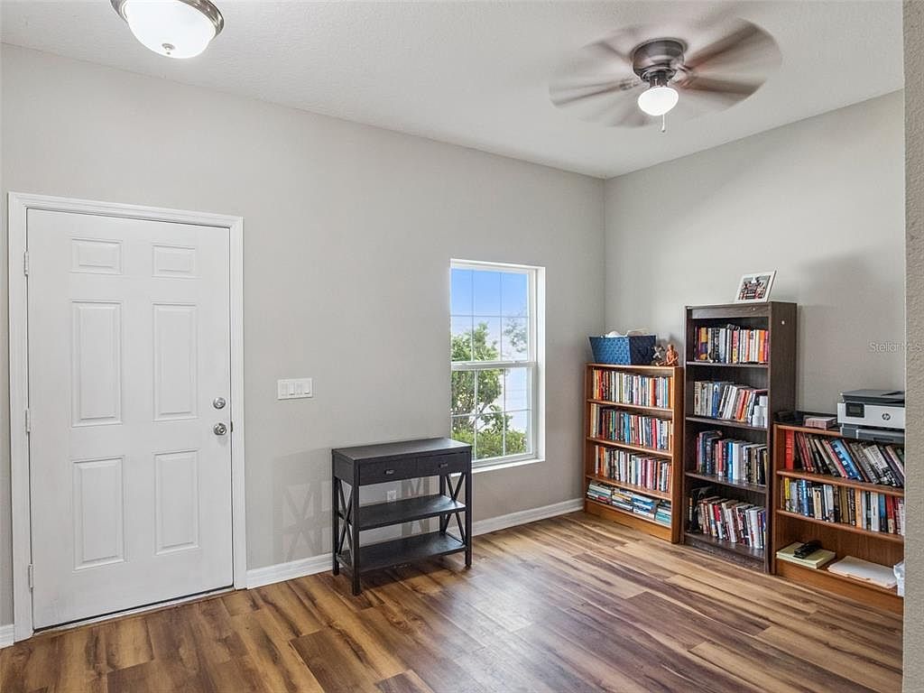 2566 Limerick Cir Grand Island, FL 32735 - Thumbnail 5