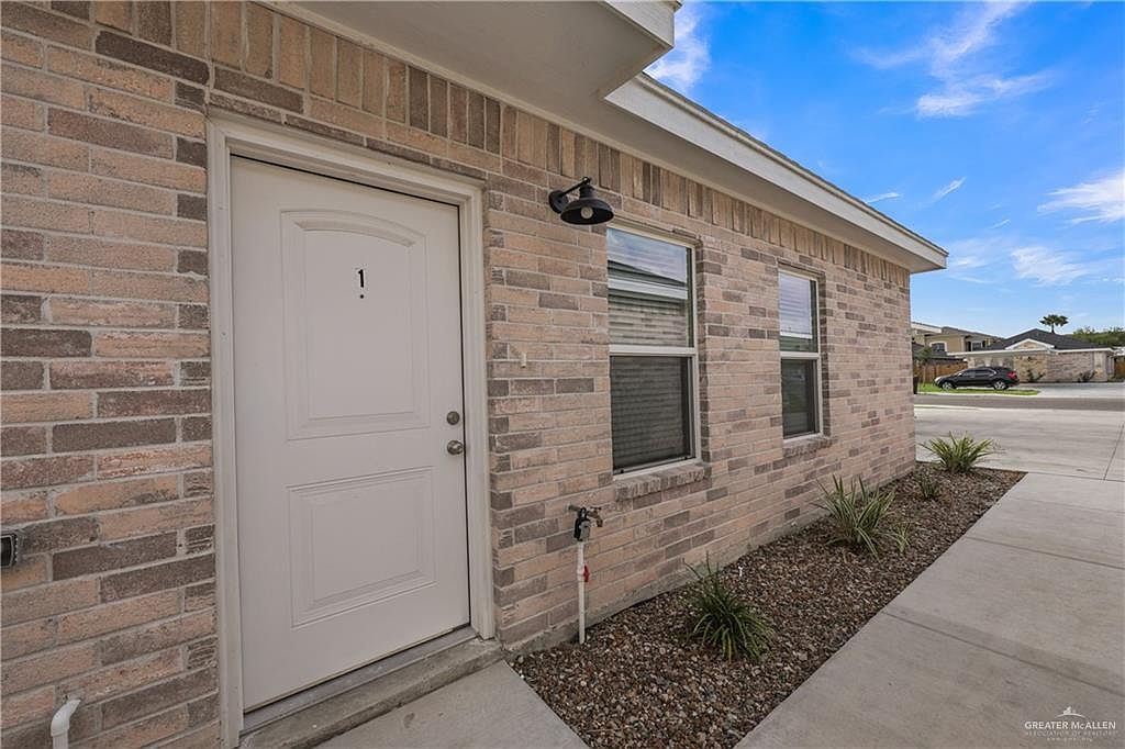 2605 E Israel Ave Mission, TX 78573 - Thumbnail 5