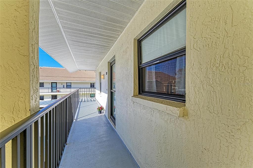 525 Barcelona Ave APT 207 Venice, FL 34285 - Thumbnail 5