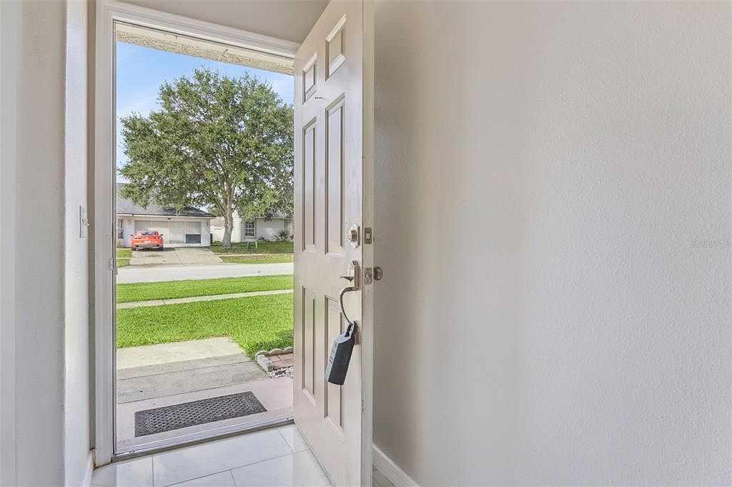 3711 Meadow Green Dr Tavares, FL 32778 - Thumbnail 5