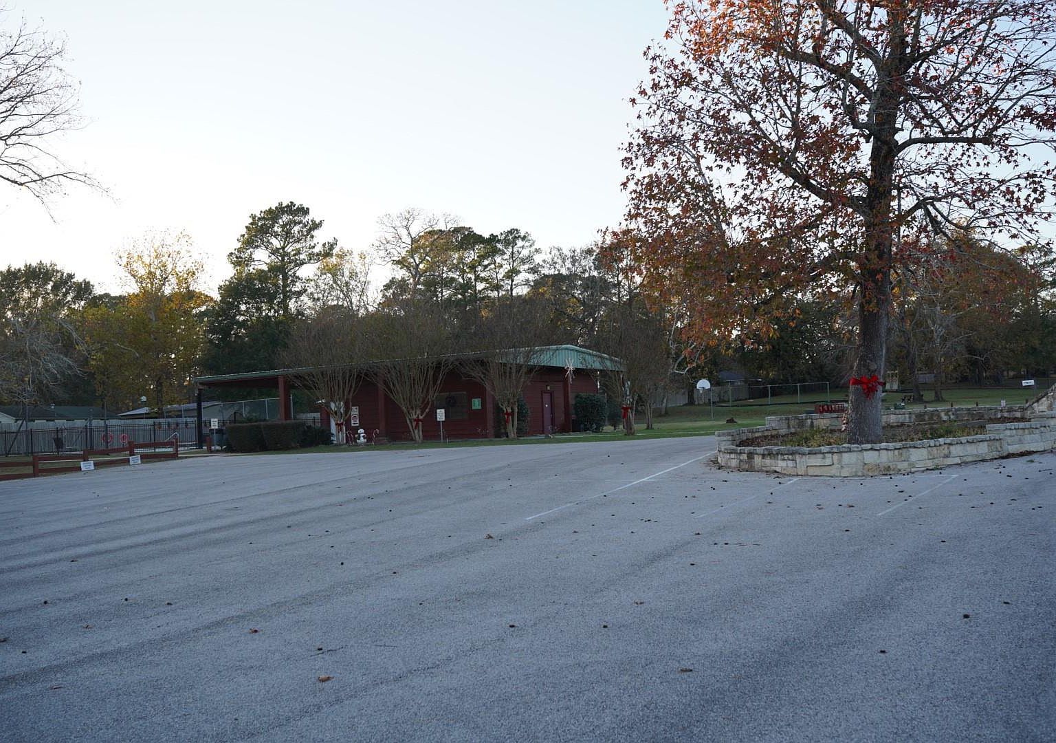 26 Hillsborough Dr Huntsville, TX 77340 - Thumbnail 5