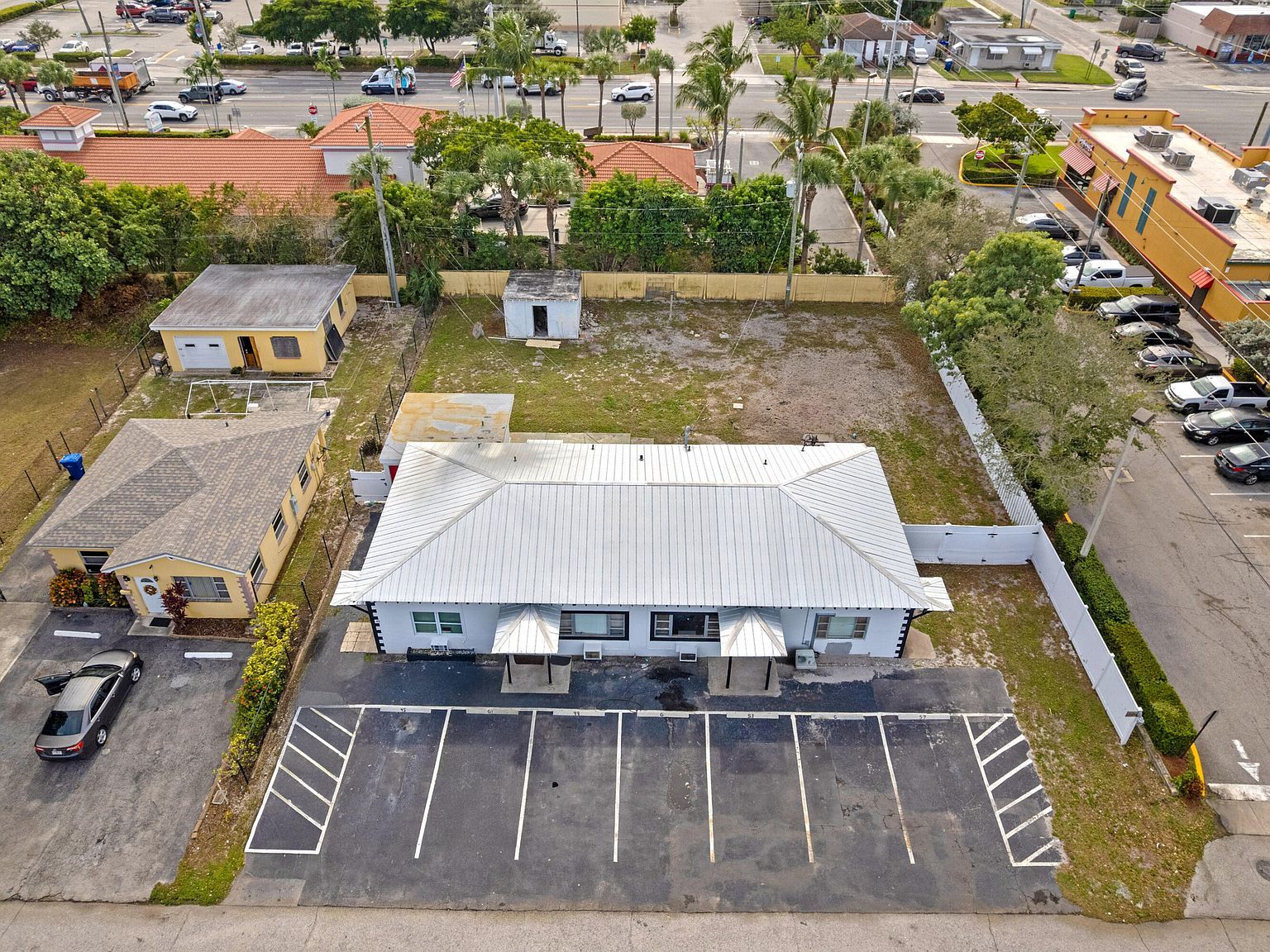 49 W 27th St Riviera Beach, FL 33404 - Thumbnail 5