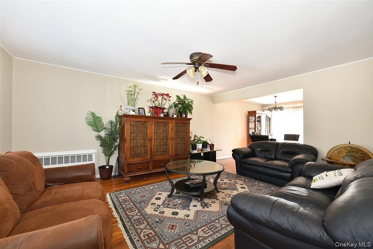 39 Greentree Rd Mineola, NY 11501 - Thumbnail 5