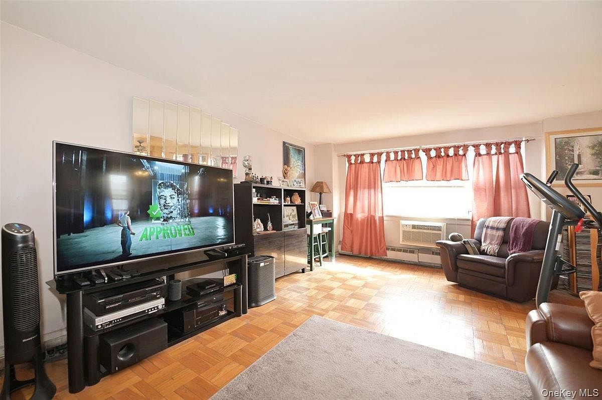 8900 170th St APT 6M Jamaica, NY 11432 - Thumbnail 5