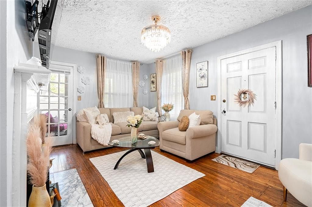 1776 Fairway Hill Dr SE Atlanta, GA 30317 - Thumbnail 5