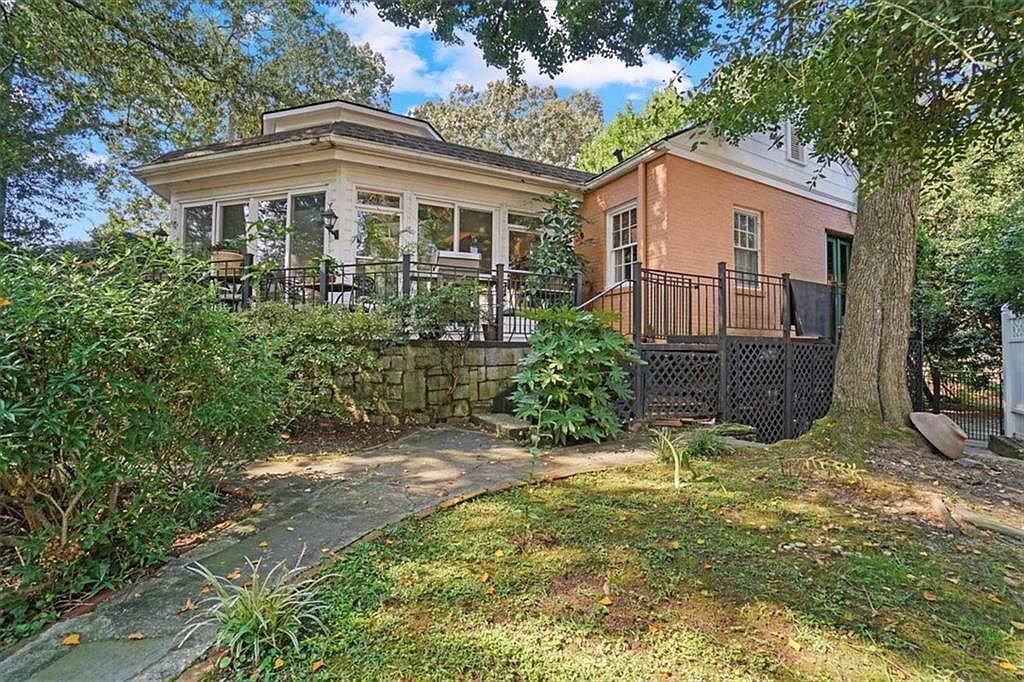 3061 Peachtree Dr NE Atlanta, GA 30305 - Thumbnail 5