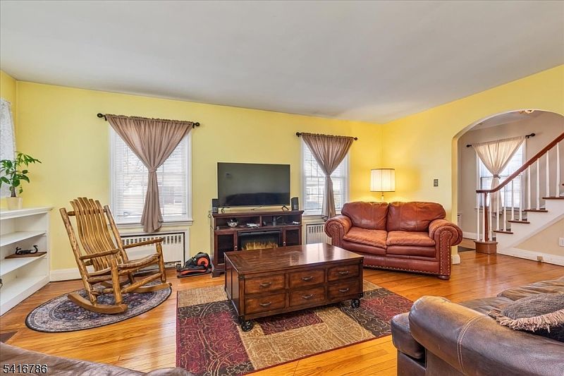 2849 Verona Ave Linden, NJ 07036 - Thumbnail 5