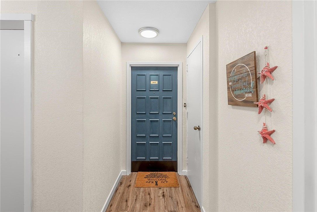 1400 Ocean Dr APT 304C Corpus Christi, TX 78404 - Thumbnail 5