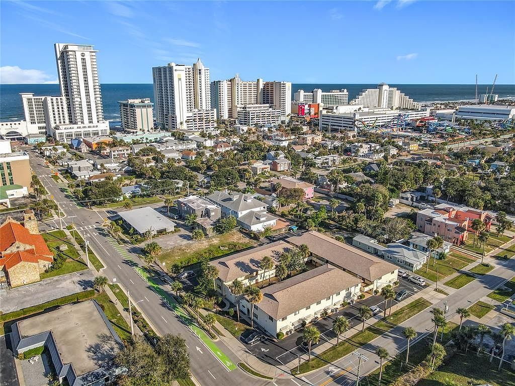 400 Oakridge Blvd APT 21 Daytona Beach, FL 32118 - Thumbnail 5