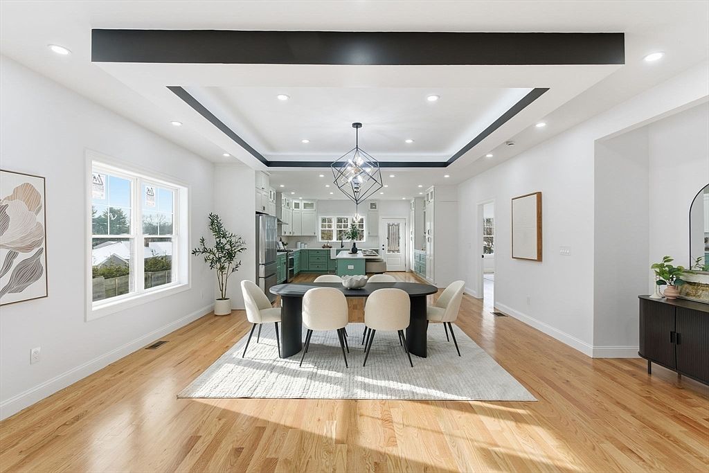 251 Clark Rd Lowell, MA 01852 - Thumbnail 5