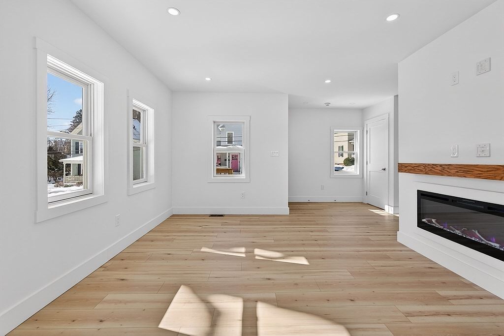 45-45A Fruit St #A Leominster, MA 01453 - Thumbnail 5