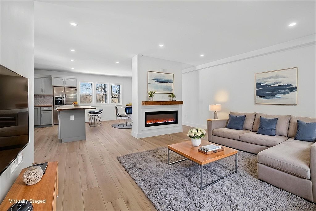 45-45B Fruit St Leominster, MA 01453 - Thumbnail 5