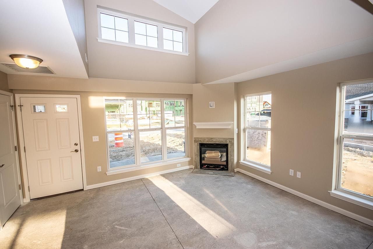 1117 Anchor Ave W West Bend, WI 53095 - Thumbnail 5