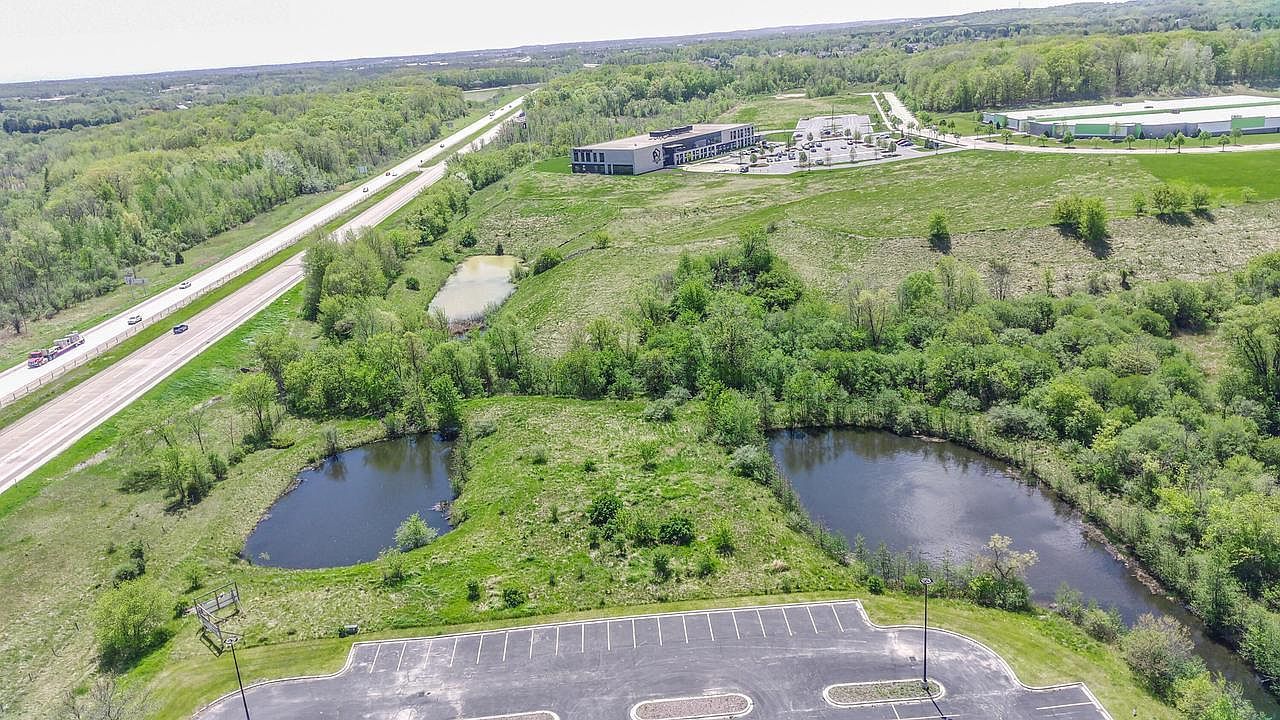 1275 W Paradise Dr, West Bend, WI, 53095  | Land/Lot