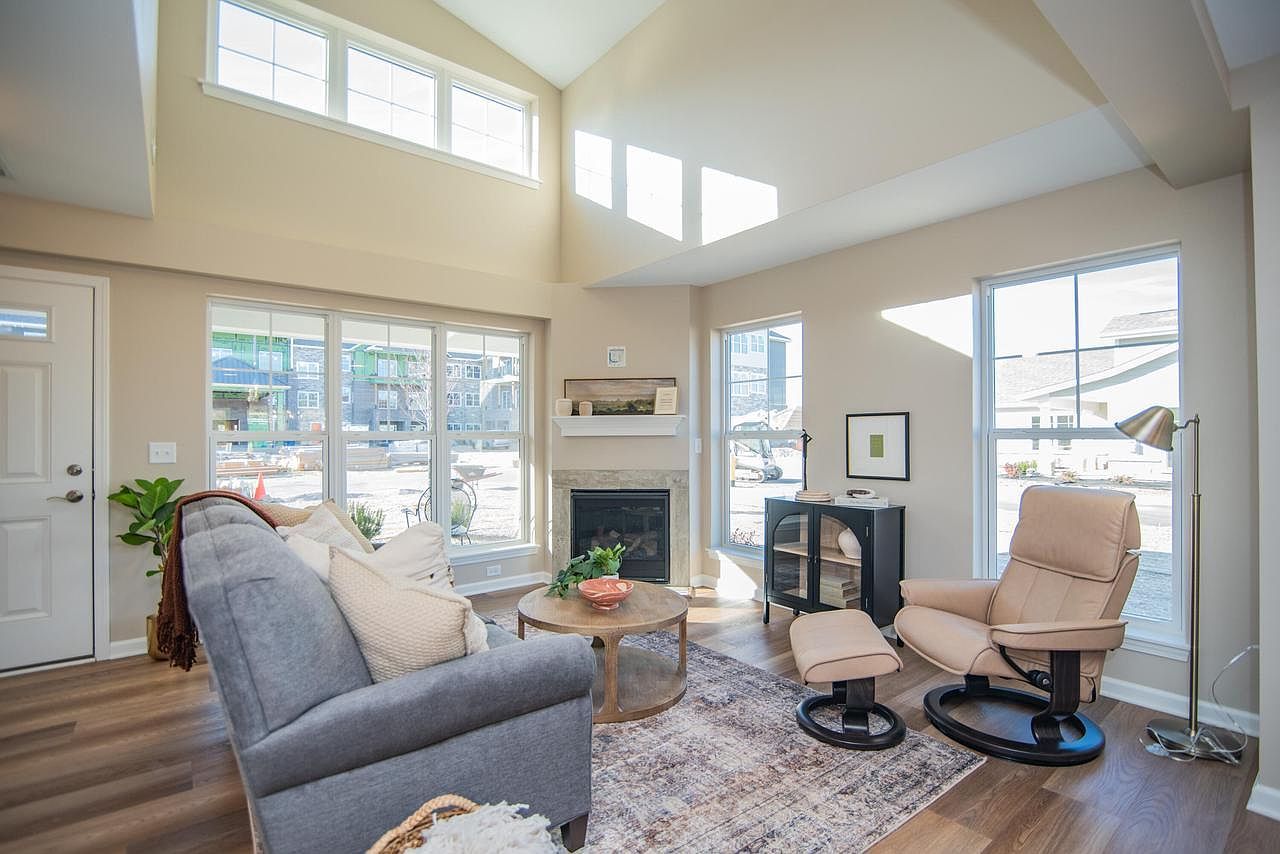 1118 Harbor Ter West Bend, WI 53090 - Thumbnail 5