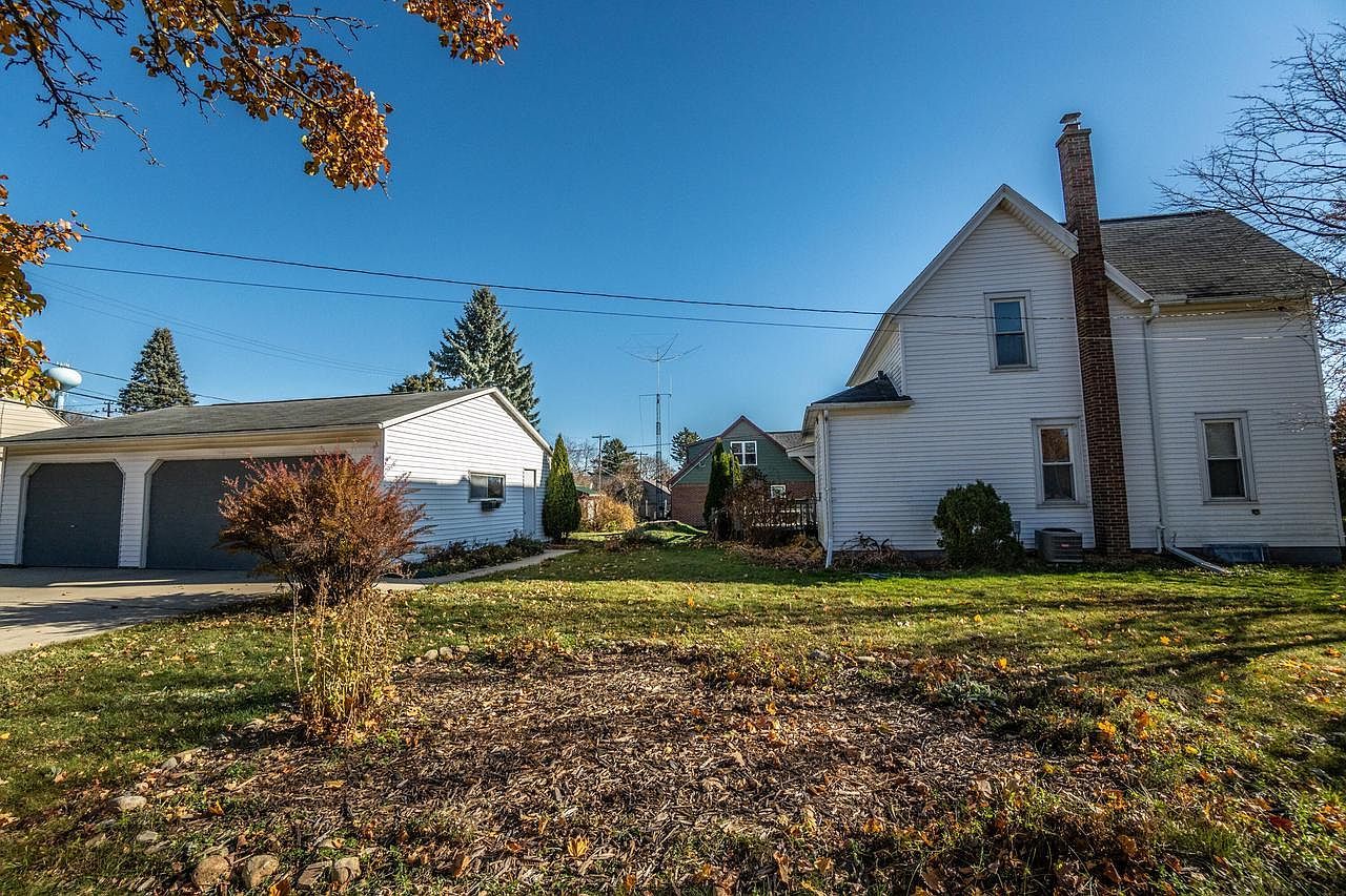 824 Park Ave West Bend, WI 53090 - Thumbnail 5