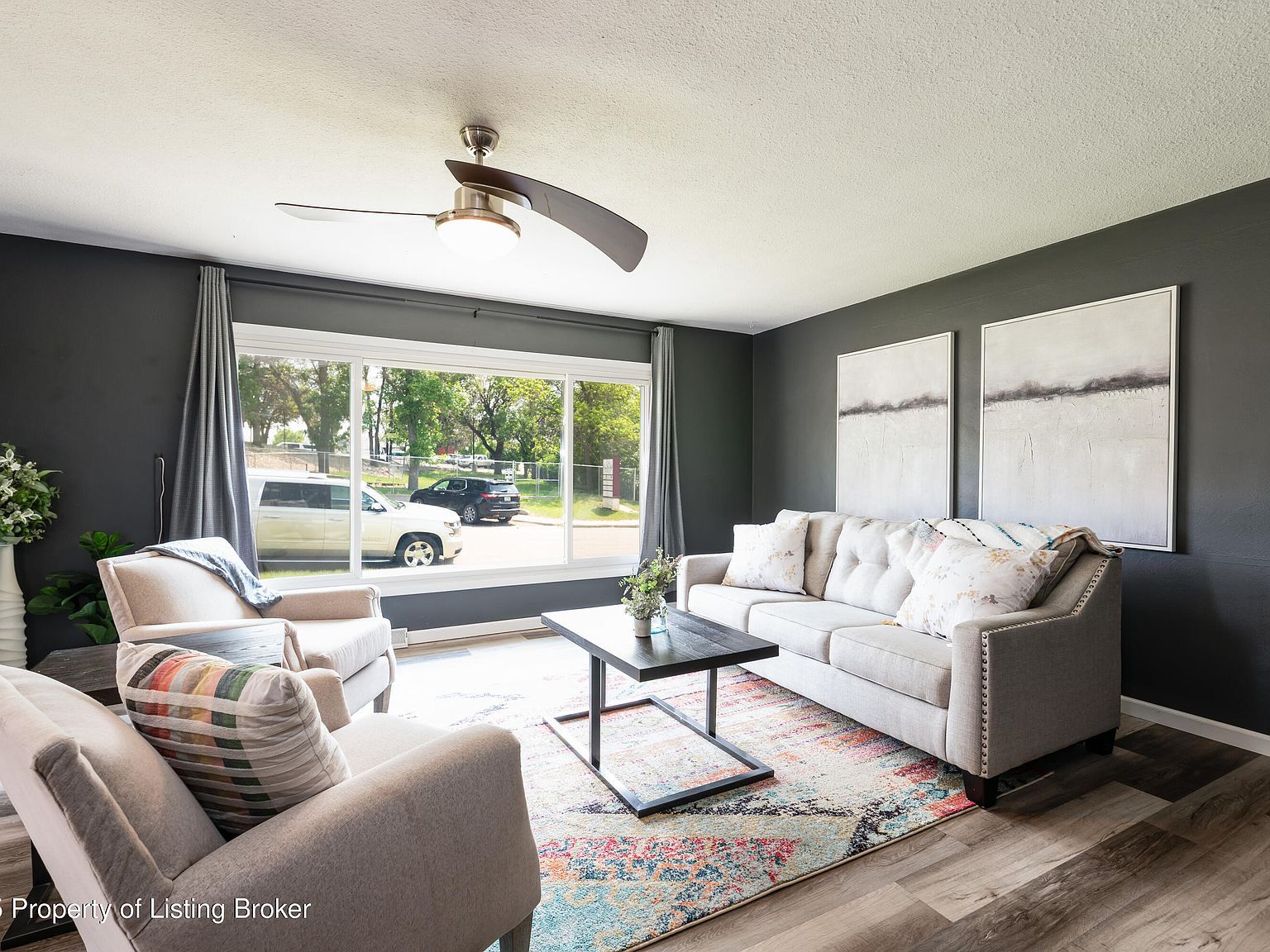 70 8th St W Dickinson, ND 58601 - Thumbnail 5